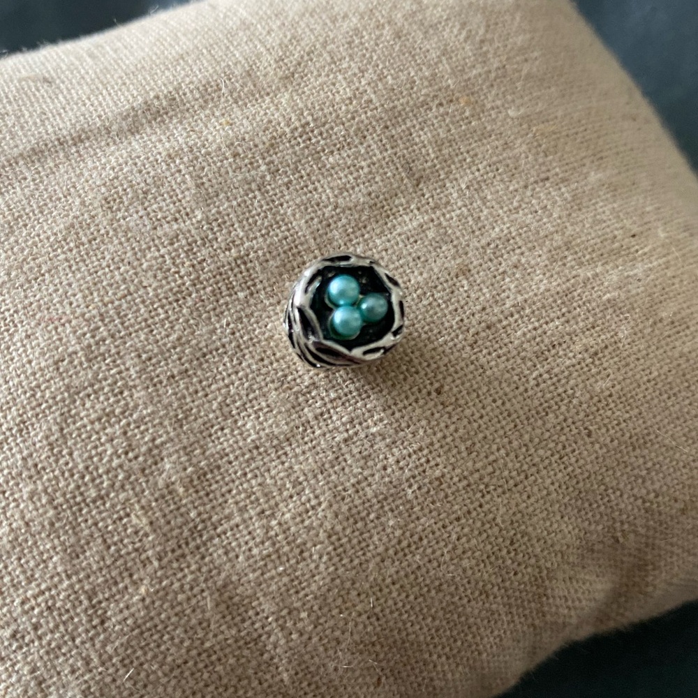 3 blue eggs in nest pendant